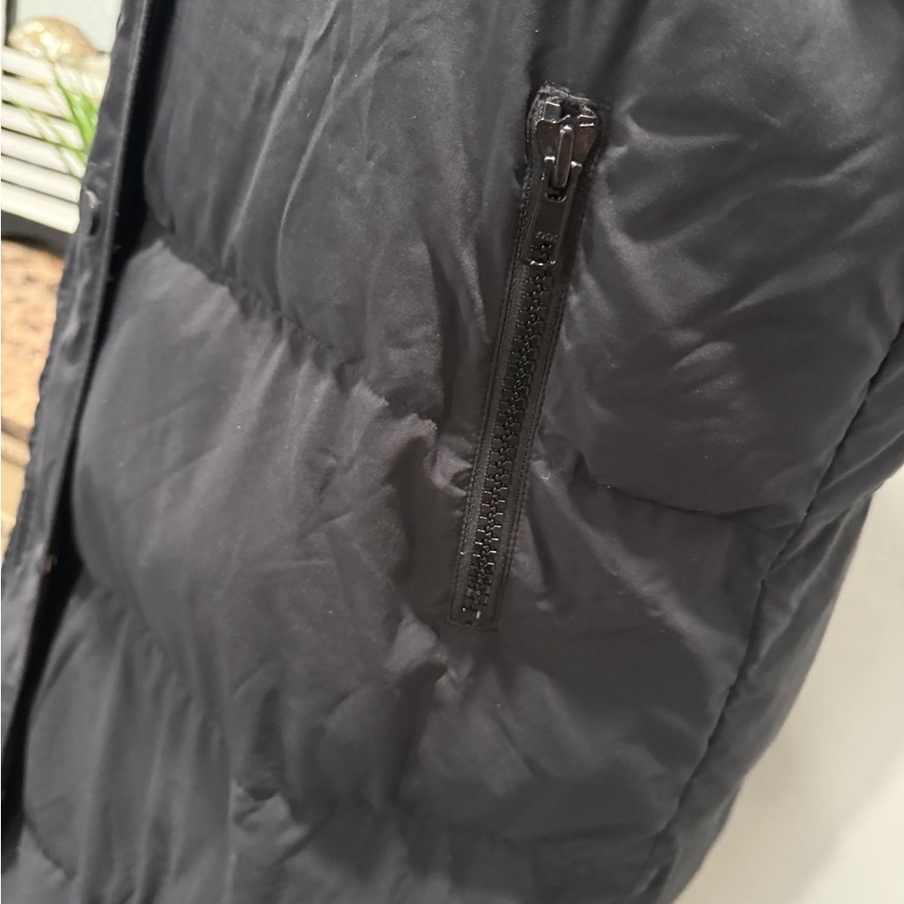 ALO Yoga Black Puffer Coat - Picture 7 of 14